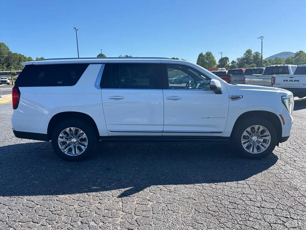 Used 2026 White GMC Denali image 9