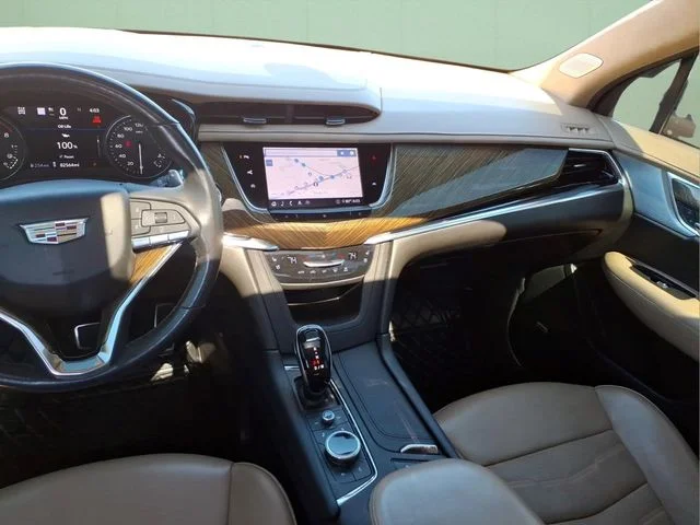 Used 2020 Black Cadillac Sport image 14