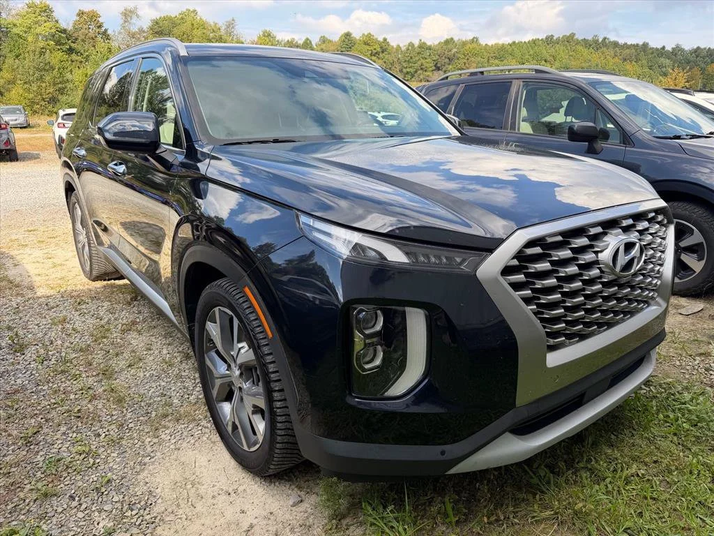 Used 2022 White Hyundai SEL image 4