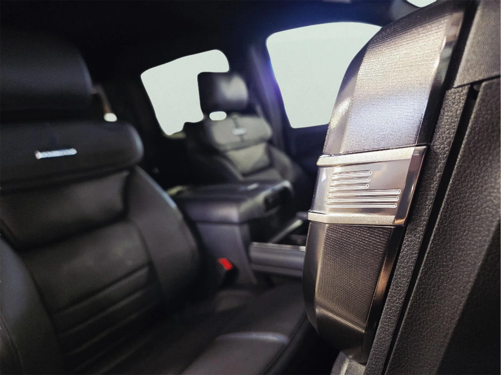 Used 2026 Agate Black Metallic Ford Platinum image 41