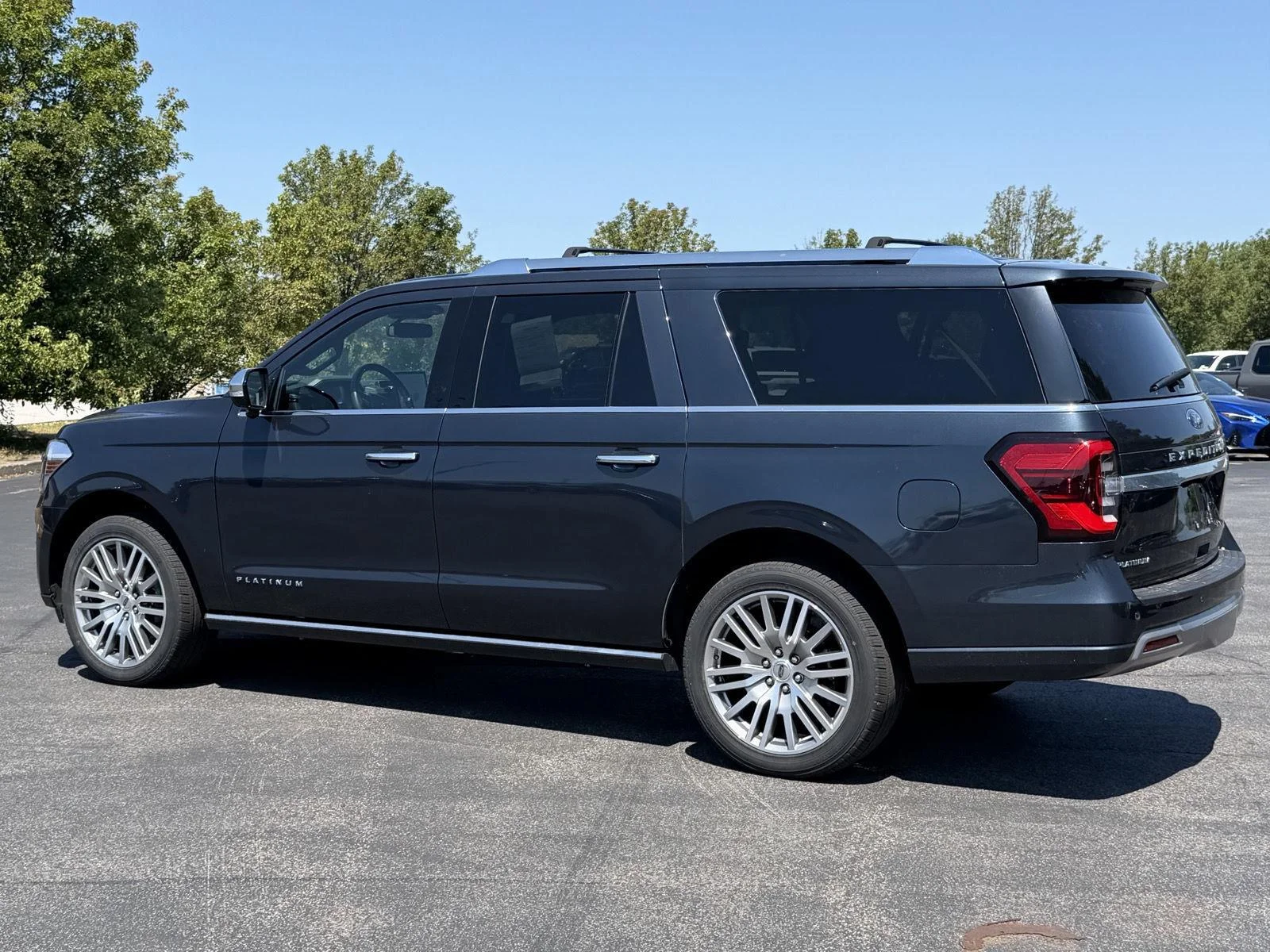 Used 2023 Stone Blue Ford Platinum image 6
