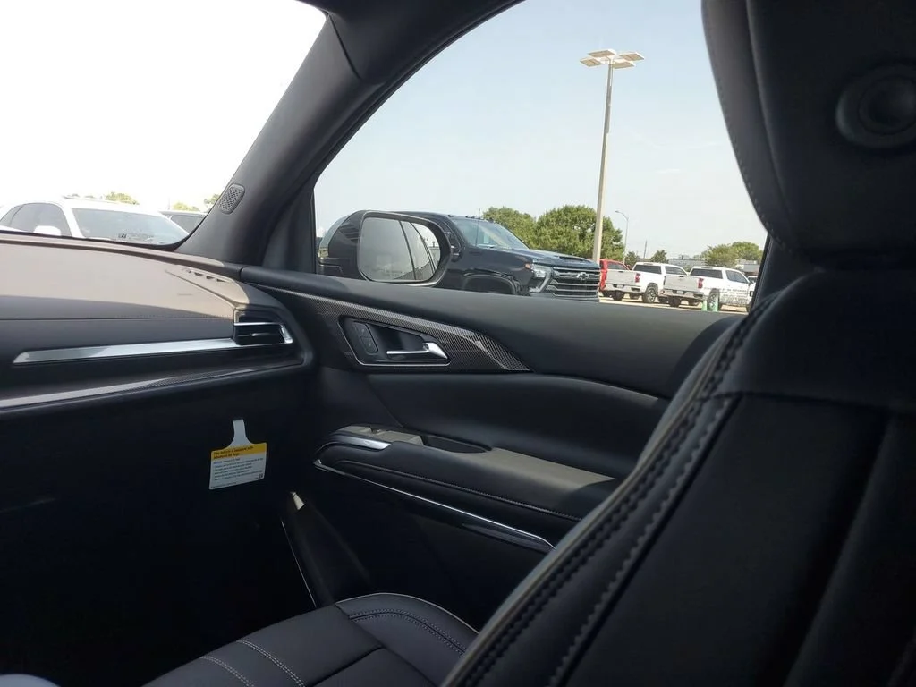 New 2026 Mosaic Black Metallic Chevrolet High Country image 11