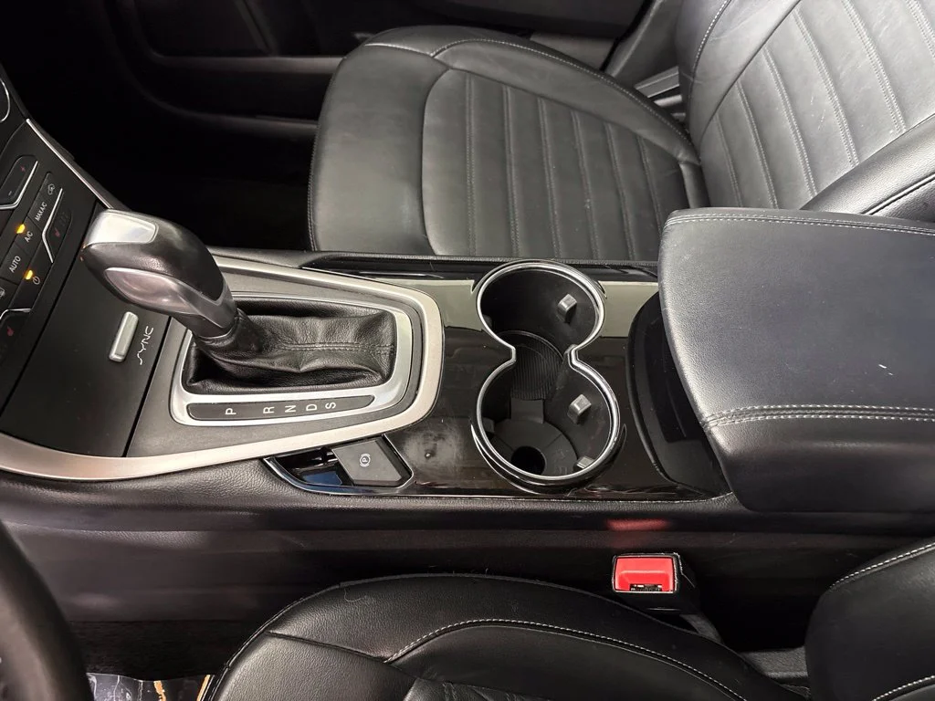 Used 2017 Red Ford SEL image 40