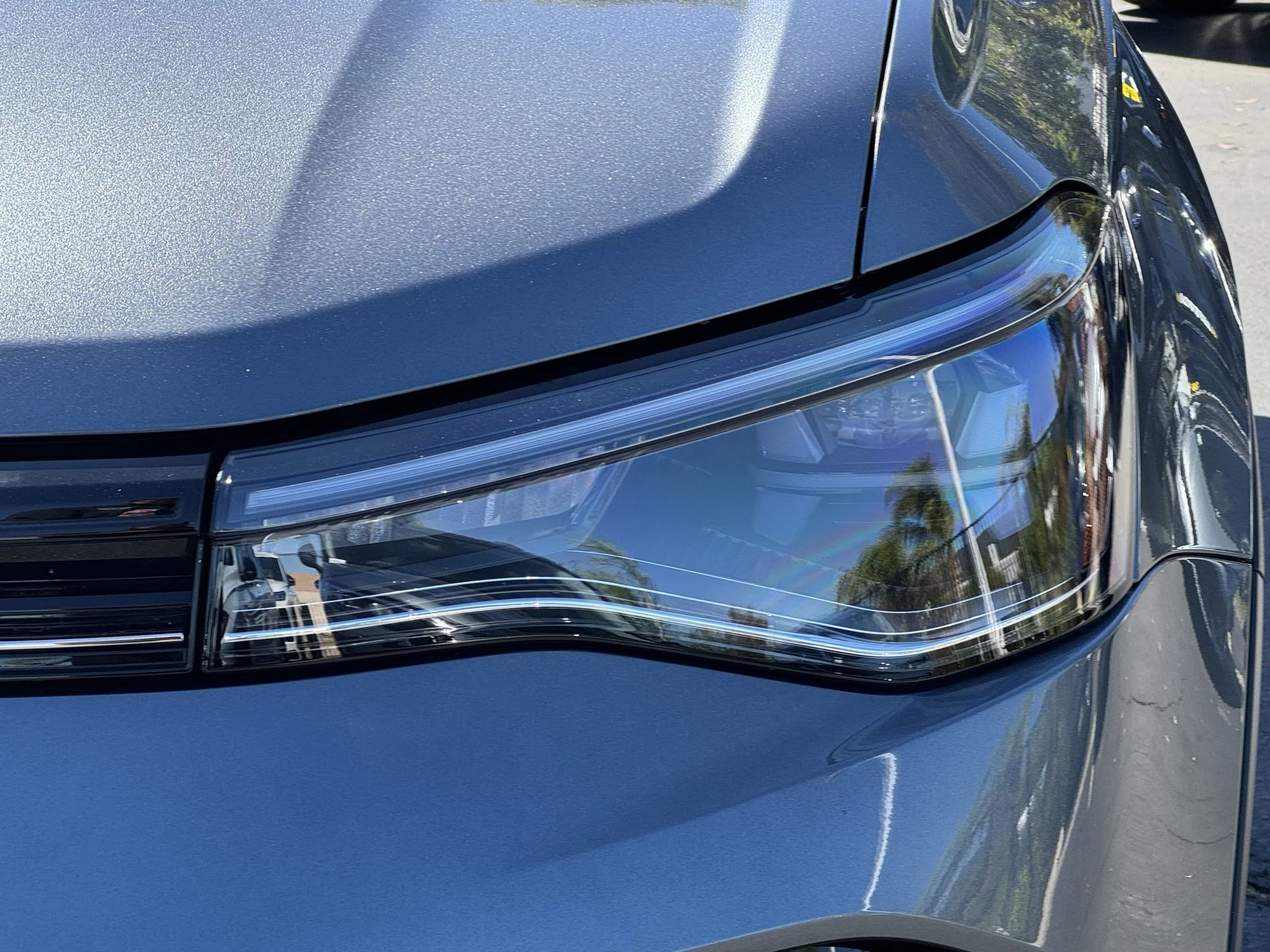 Used 2026 Platinum Gray Metallic Volkswagen SE image 4
