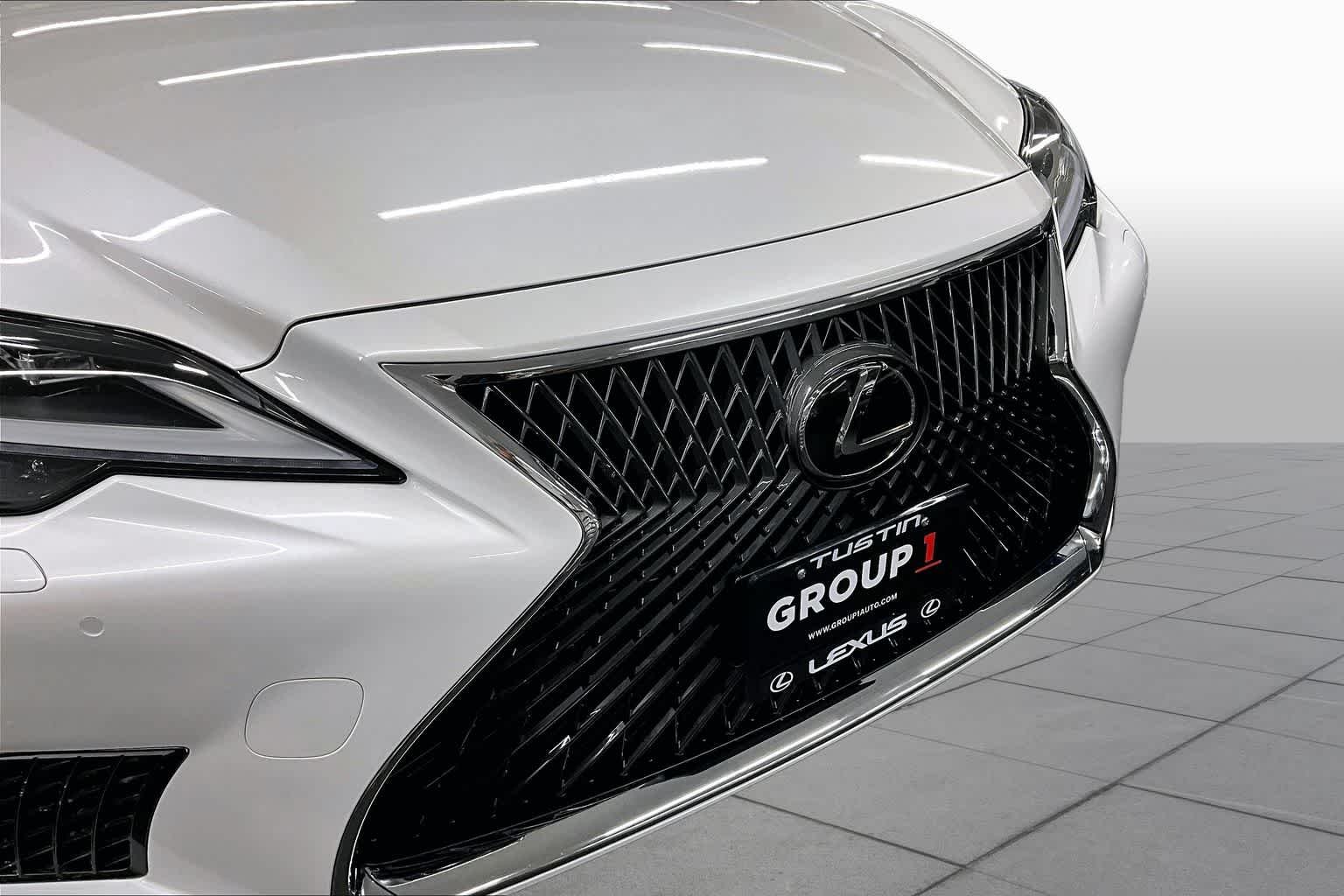 Used 2024 Eminent White Pearl Lexus  image 32