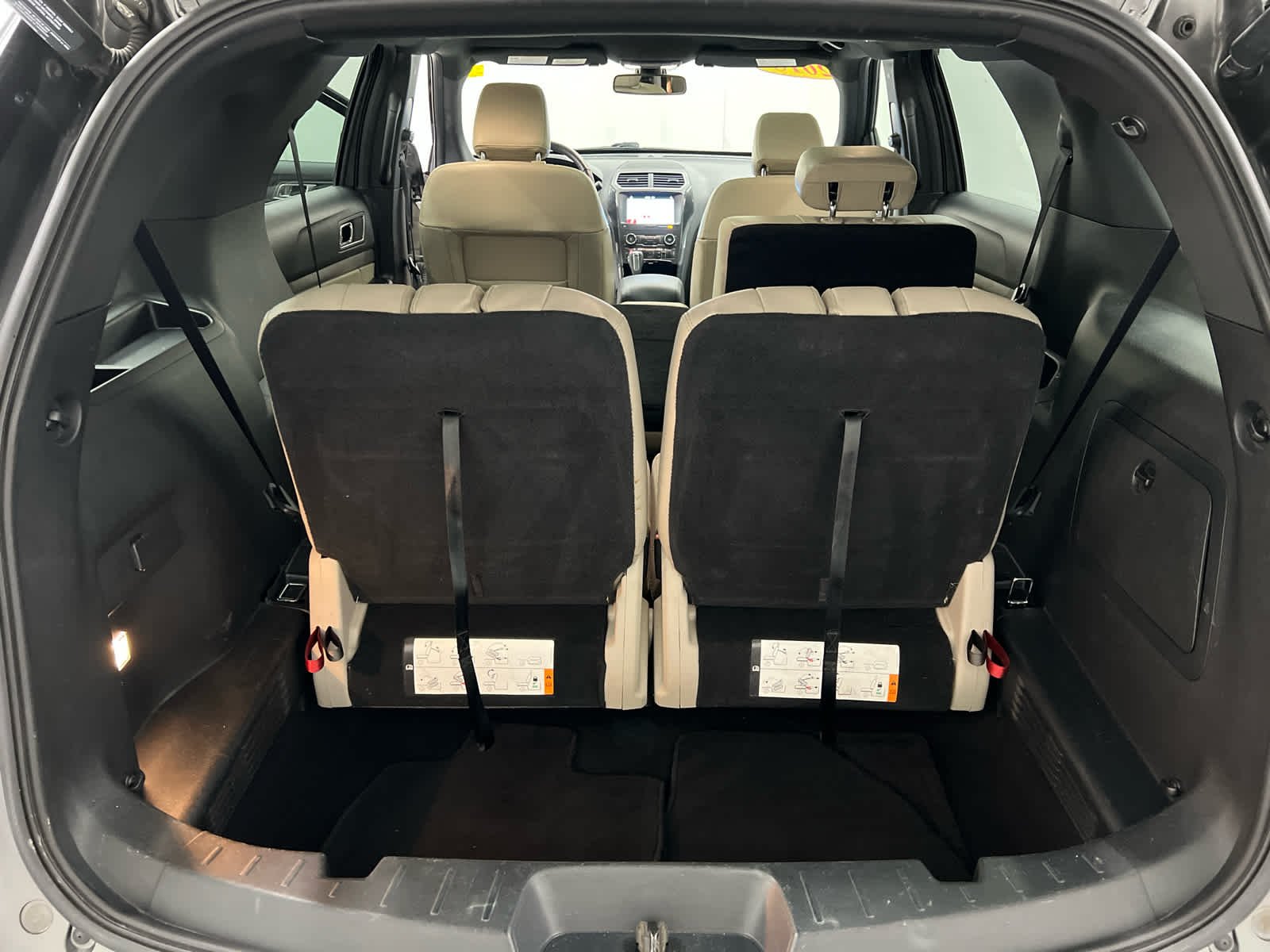 Used 2018 Magnetic Metallic Ford XLT image 27
