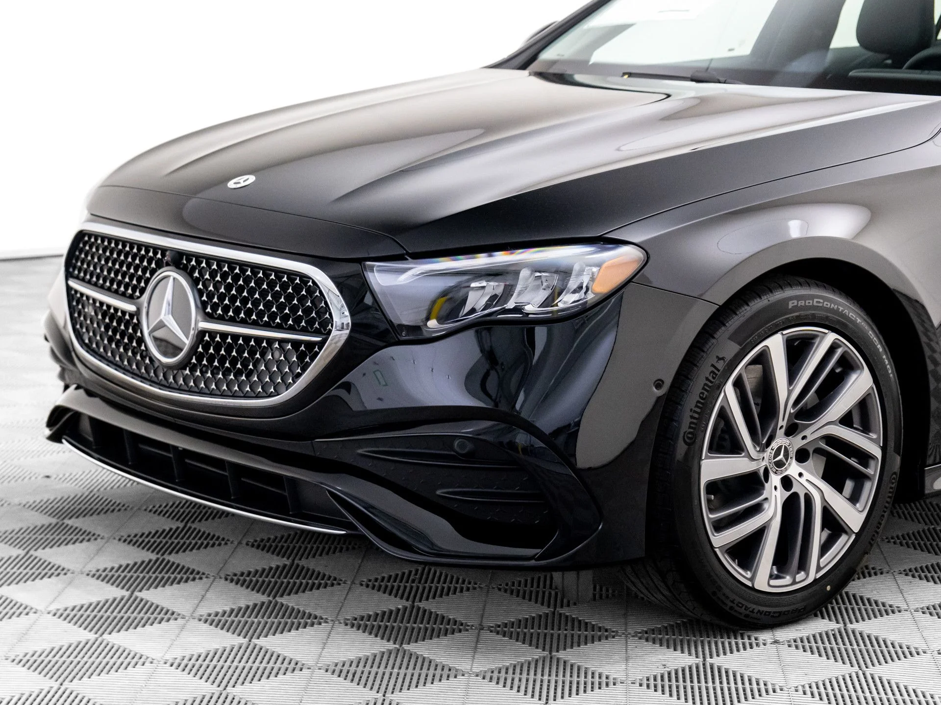 New 2026 Black Mercedes-Benz E 350 image 38