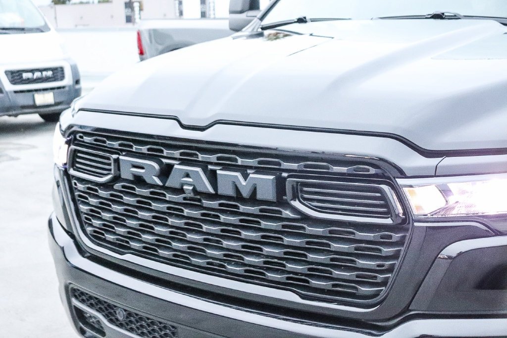 New 2026 Diamond Black Crystal Pearlcoat Ram Big Horn/Lone Star image 6