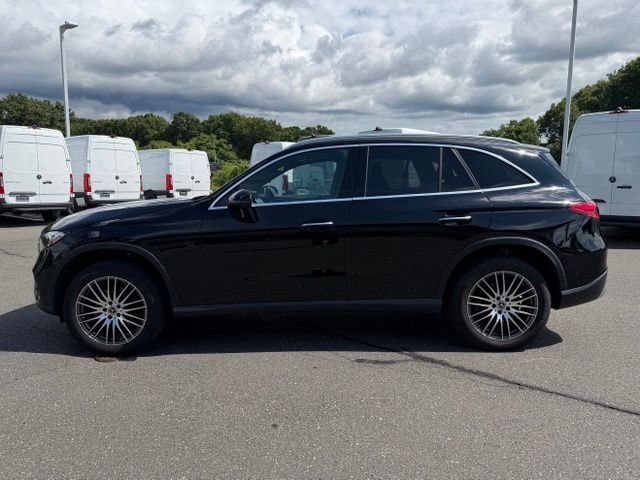 Used 2023 Black Mercedes-Benz GLC 300 image 4