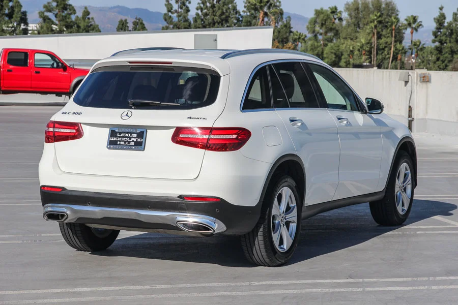 Used 2018 White Mercedes-Benz GLC 300 image 4