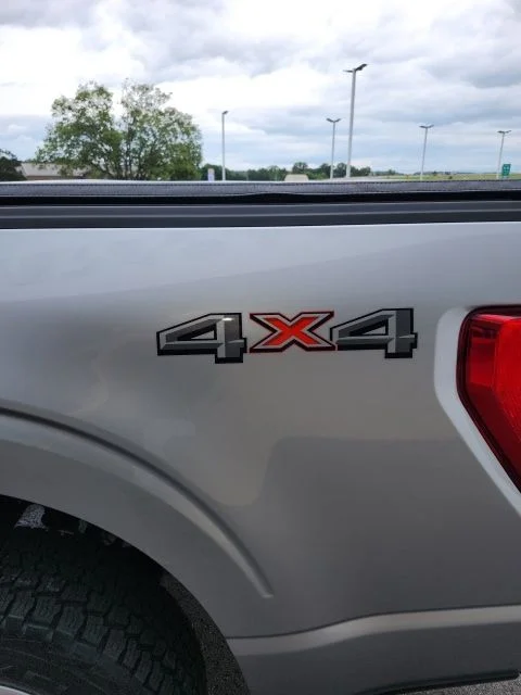 Used 2023 Silver Metallic Ford XLT image 10
