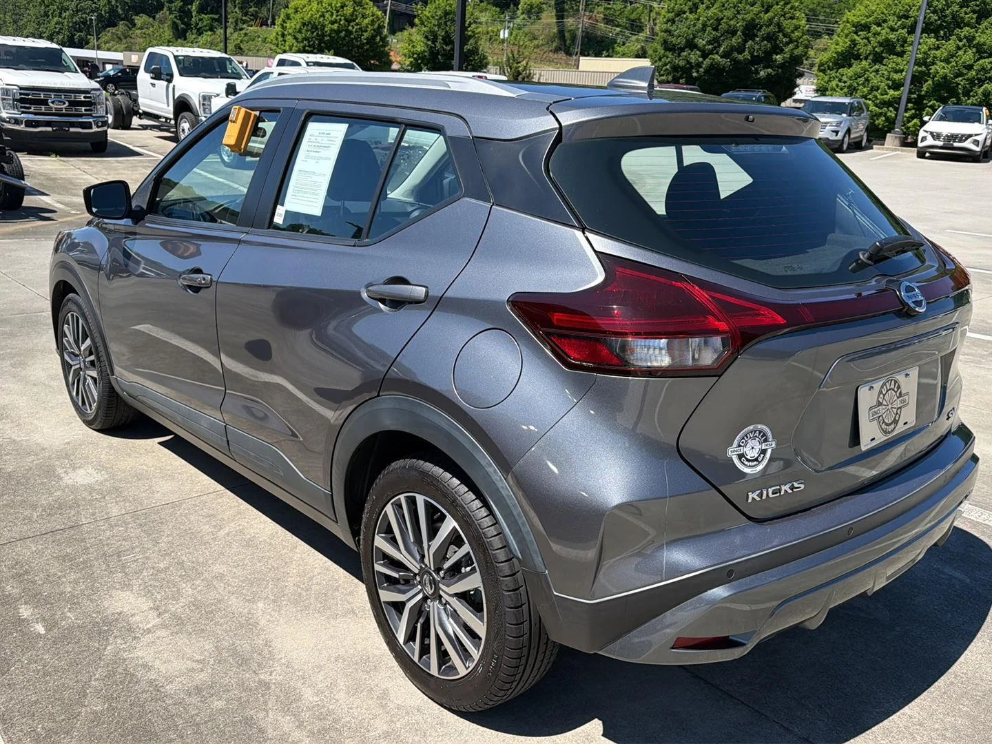 Used 2021 Gun Metallic Nissan SV image 5