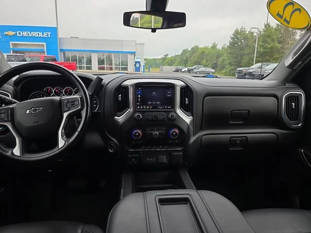 Used 2022 Northsky Blue Metallic Chevrolet LT Trail Boss image 13