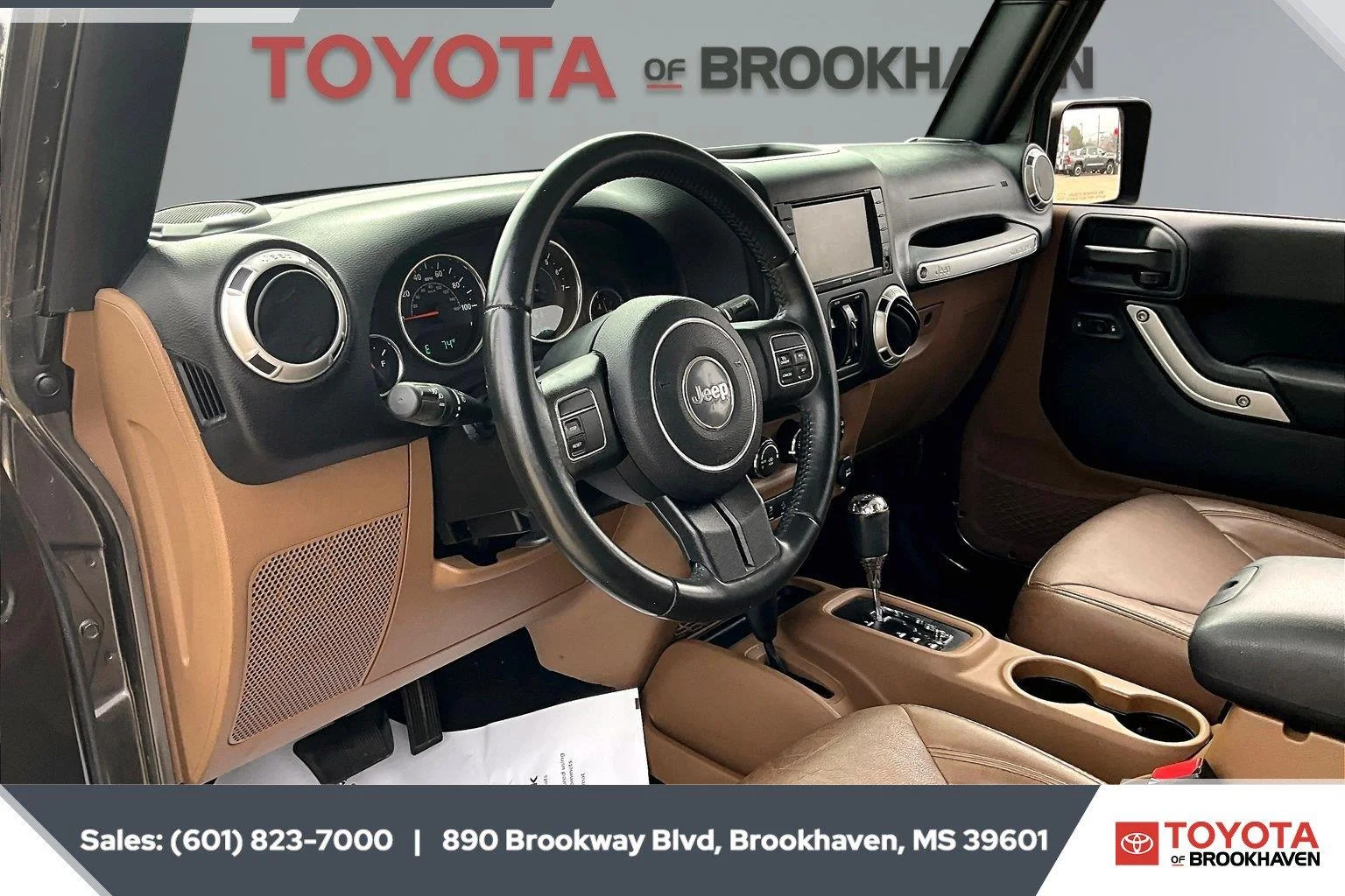 Used 2016 Granite Crystal Metallic Clearcoat Jeep Sahara image 12