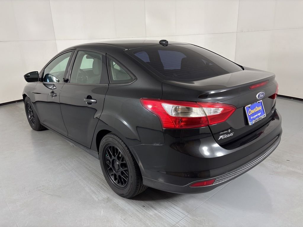 Used 2014 Black Ford SE image 6