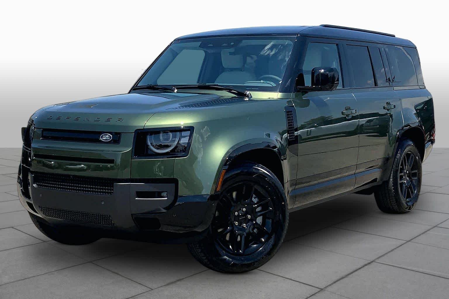2026 Land Rover Defender 130 X-Dynamic SE