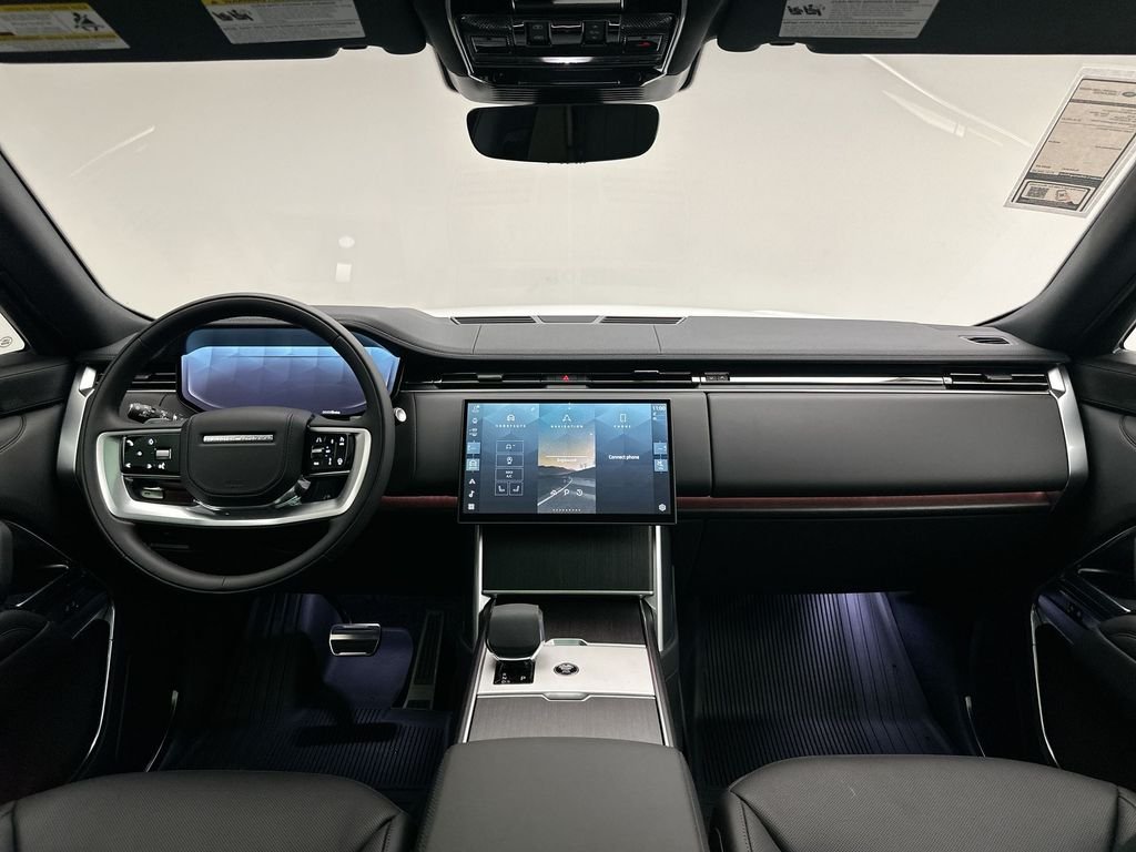New 2026 Fuji White Land Rover SE image 8