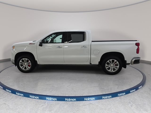 Used 2025 White Chevrolet LTZ image 9