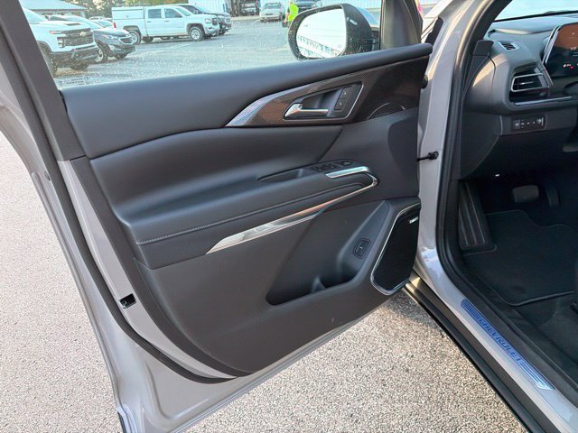 2027 Chevrolet Traverse Z71 - Photo 24