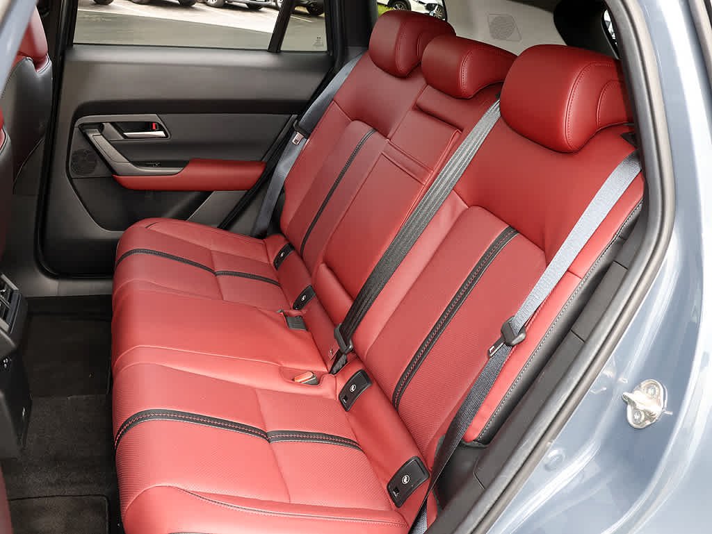 Used 2025 Polymetal Gray Metallic Mazda Premium Package image 11