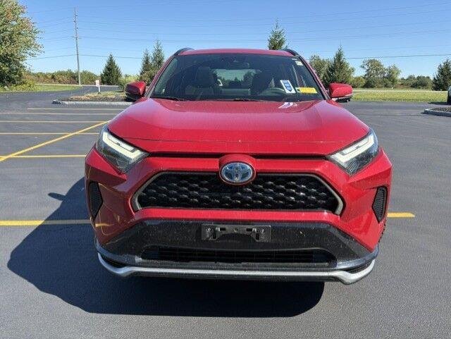 Used 2024 Supersonic Red Toyota SE image 4