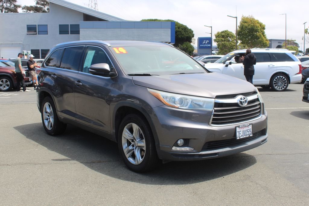 Used 2014 Gray Toyota Limited image 5