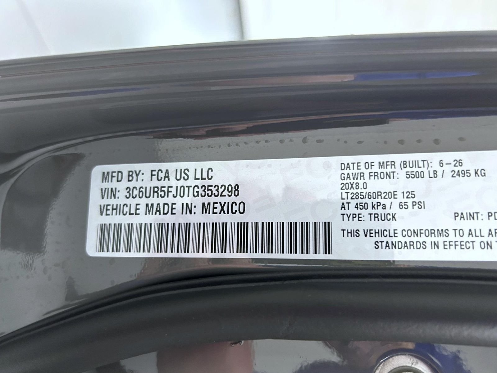 New 2026 Ceramic Gray Clear-Coat Exterior Paint RAM Laramie image 25
