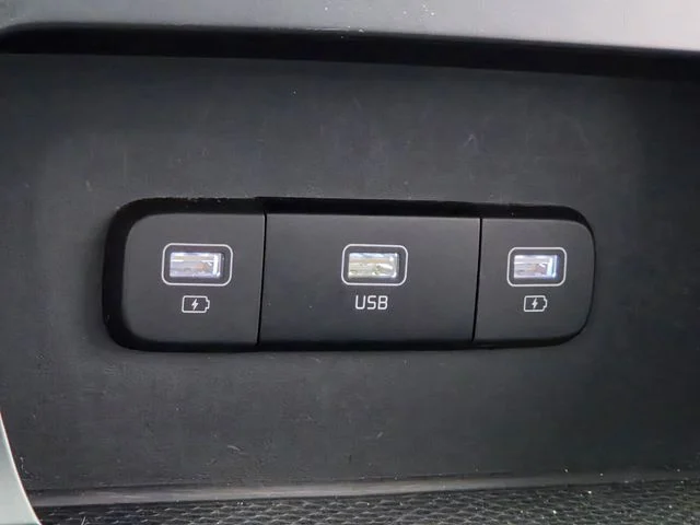 Used 2024 Red Kia LX image 28