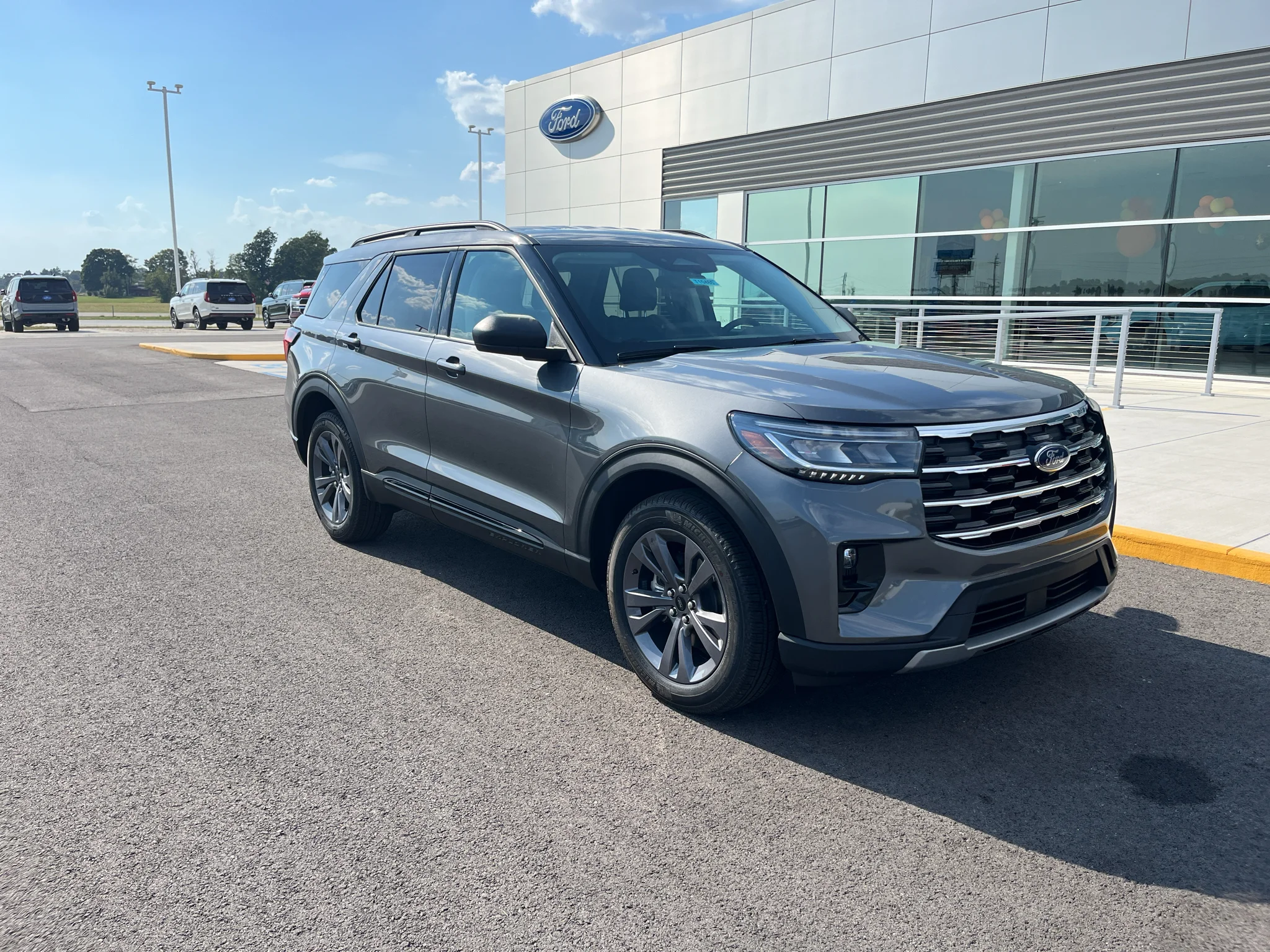 New 2026 Carbonized Gray Metallic Ford Active w/200A Pkg image 3