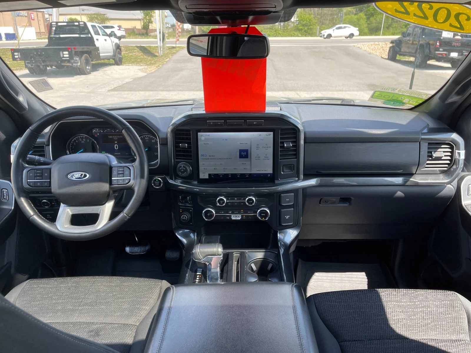 Used 2022 Gray Ford XLT image 15