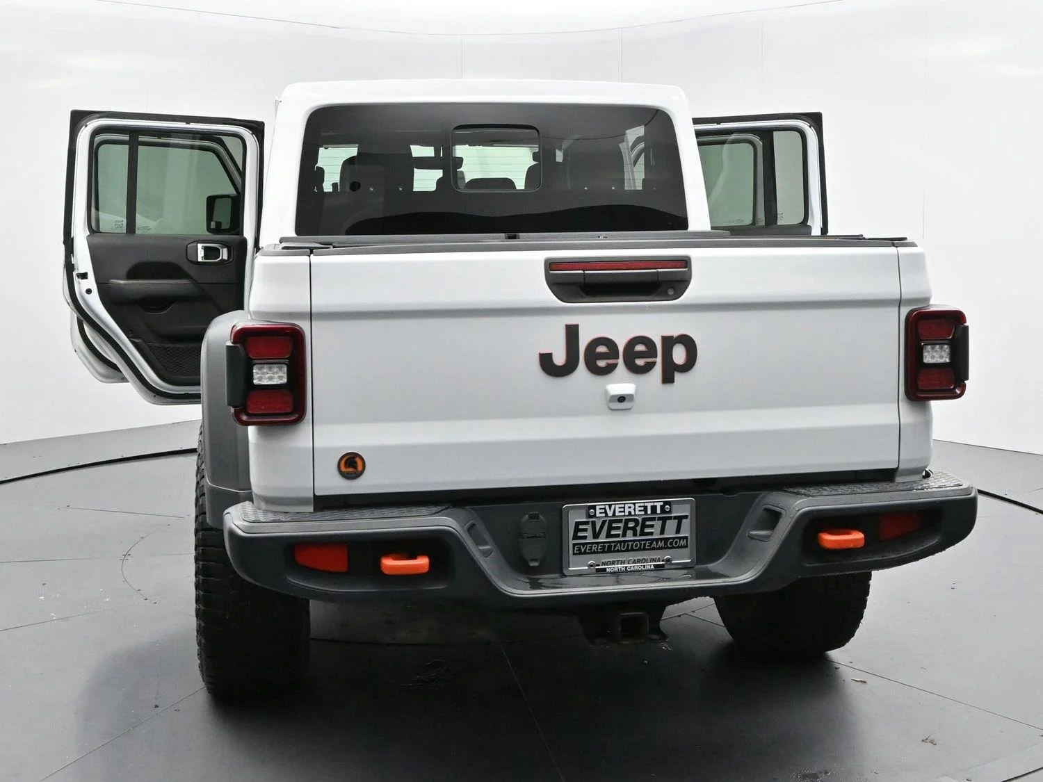 Used 2022 Bright White Clearcoat Jeep Mojave image 40