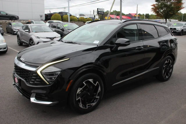 Used 2023 Black Kia SX-Prestige image 2