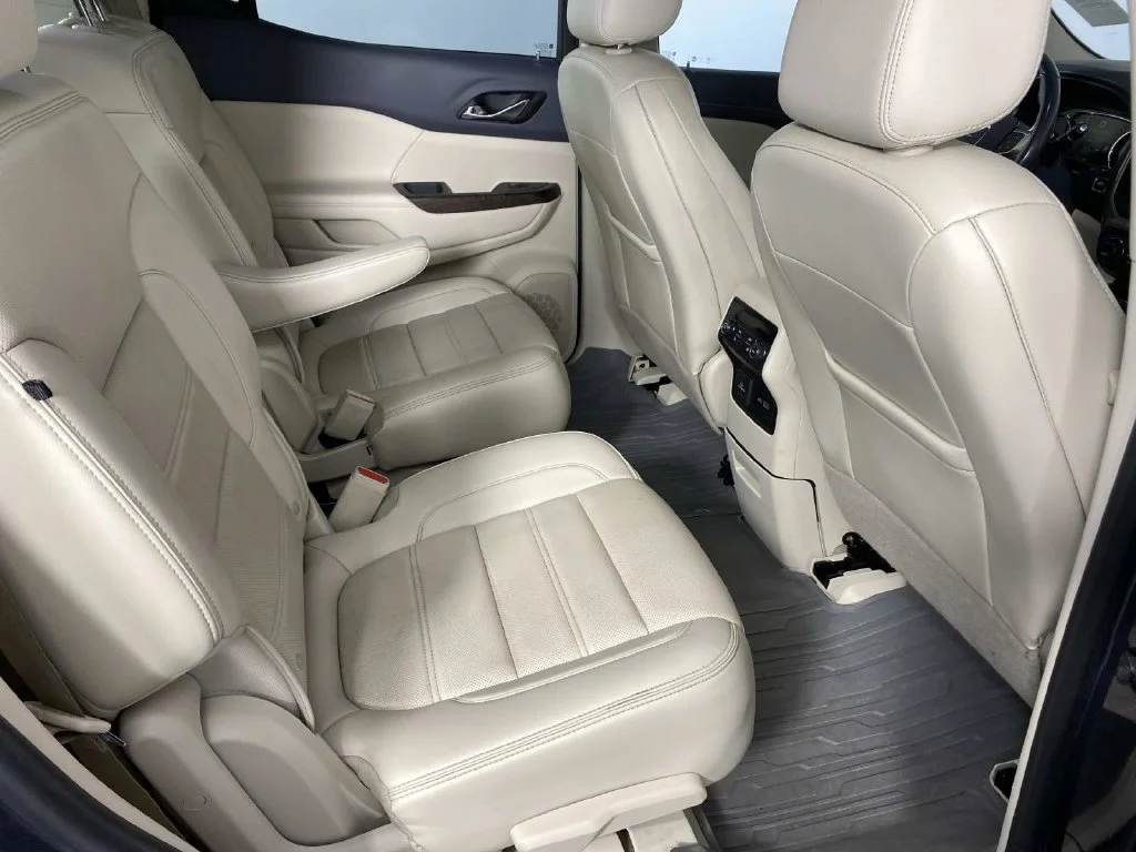 Used 2021 Hunter Green GMC Denali image 12