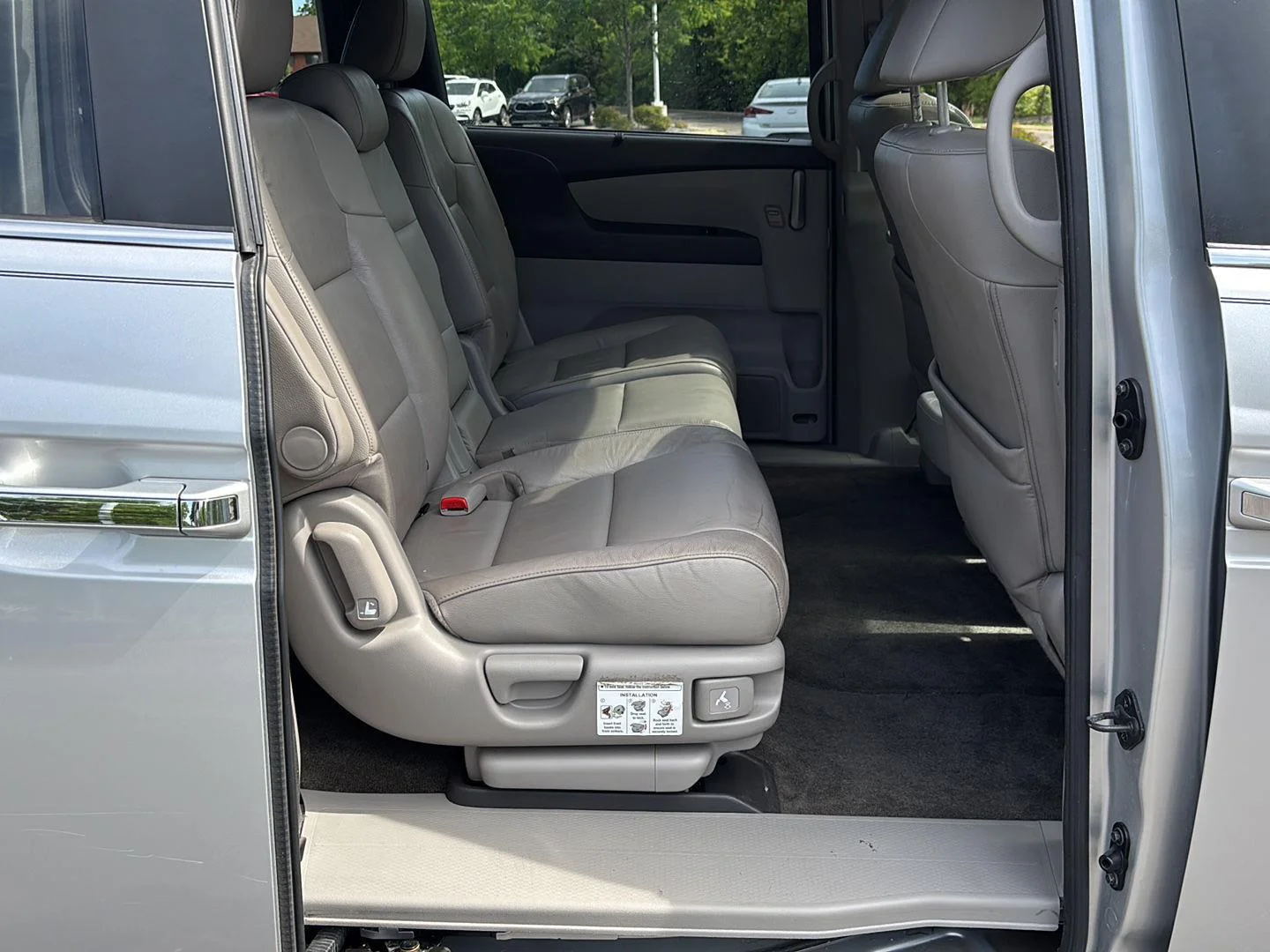 Used 2013 Alabaster Silver Metallic Honda EX-L image 10