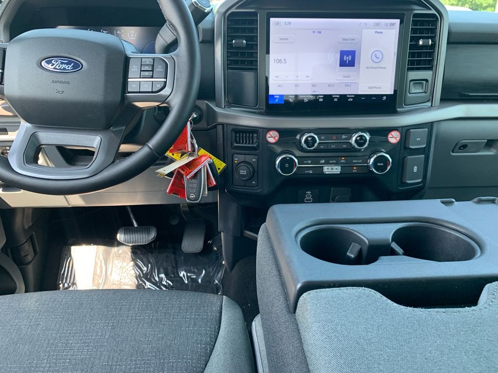Used 2025 Black Ford XLT image 24