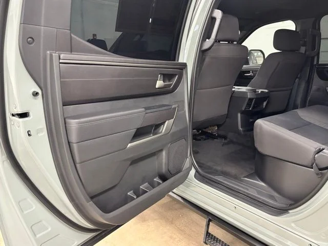 Used 2025  Toyota SR5 image 18