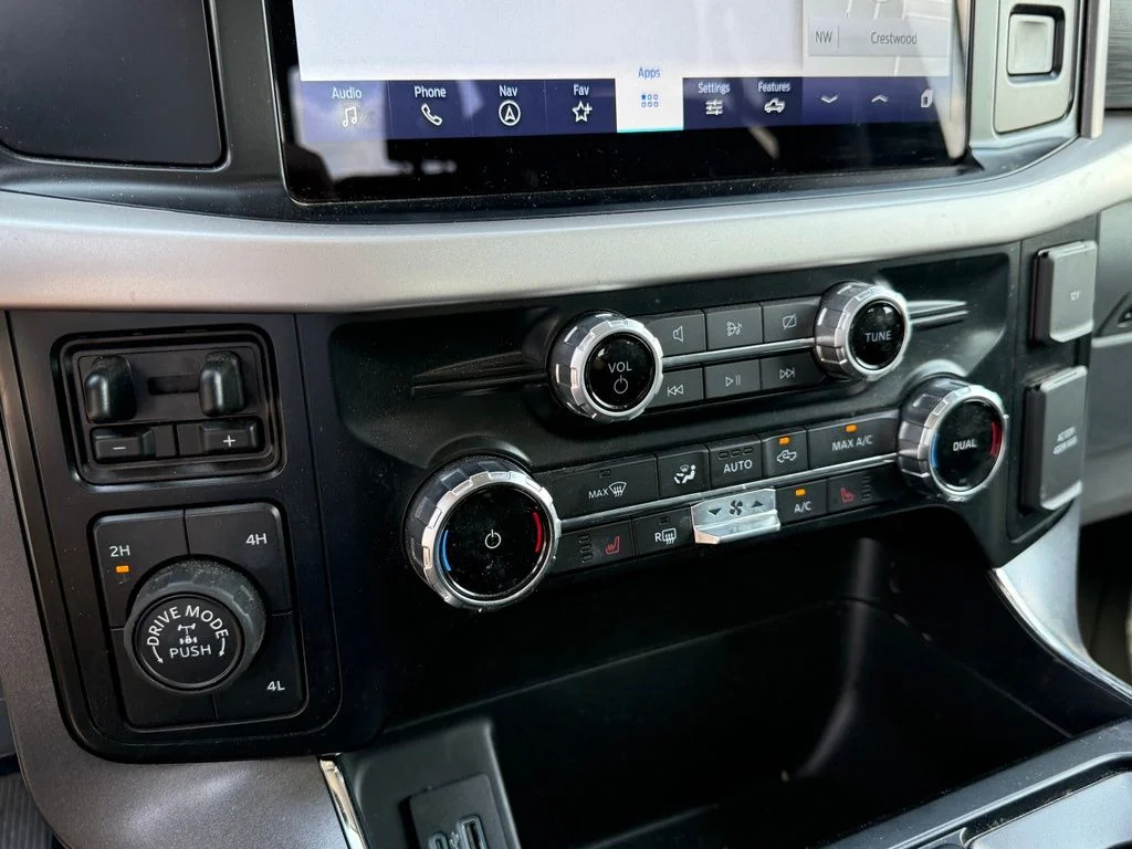 Used 2023 Blue Ford XLT image 22