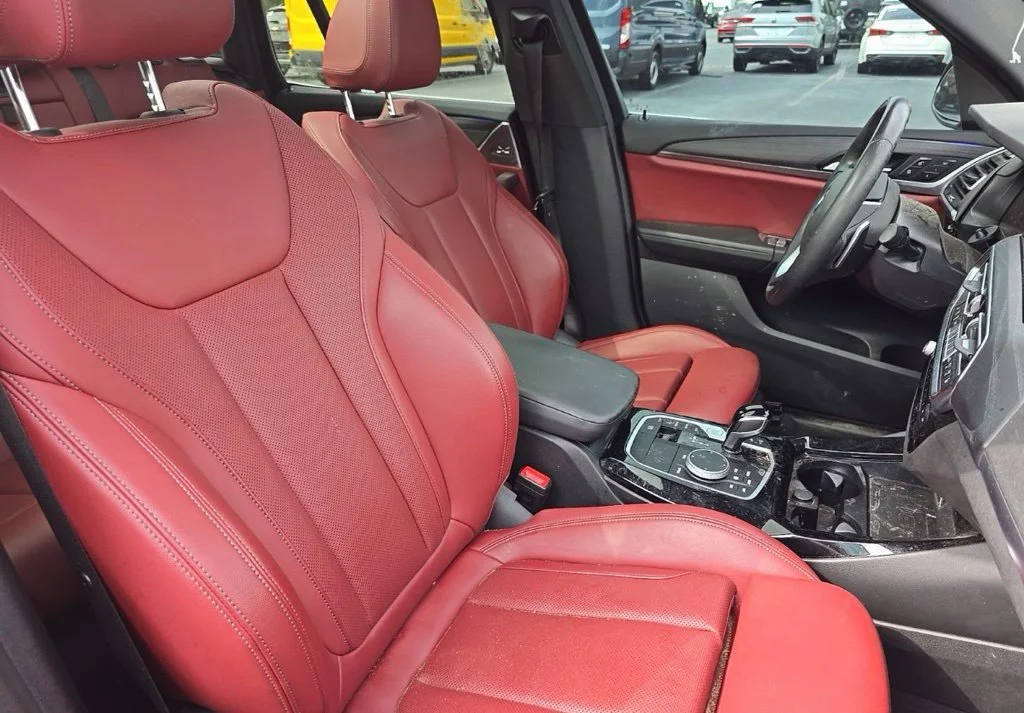 Used 2023 Gray BMW sDrive30i image 6
