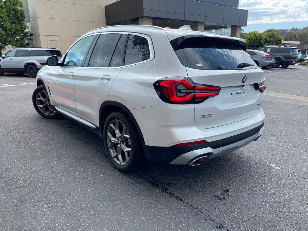 Used 2023 White BMW xDrive30i image 3