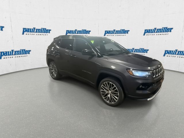 Used 2023 Gray Jeep Limited image 13