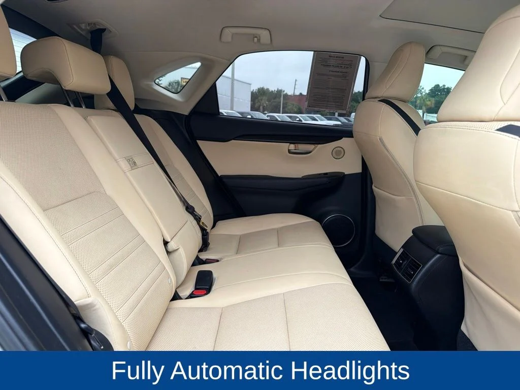 Used 2015 Atomic Silver Lexus 200t image 15