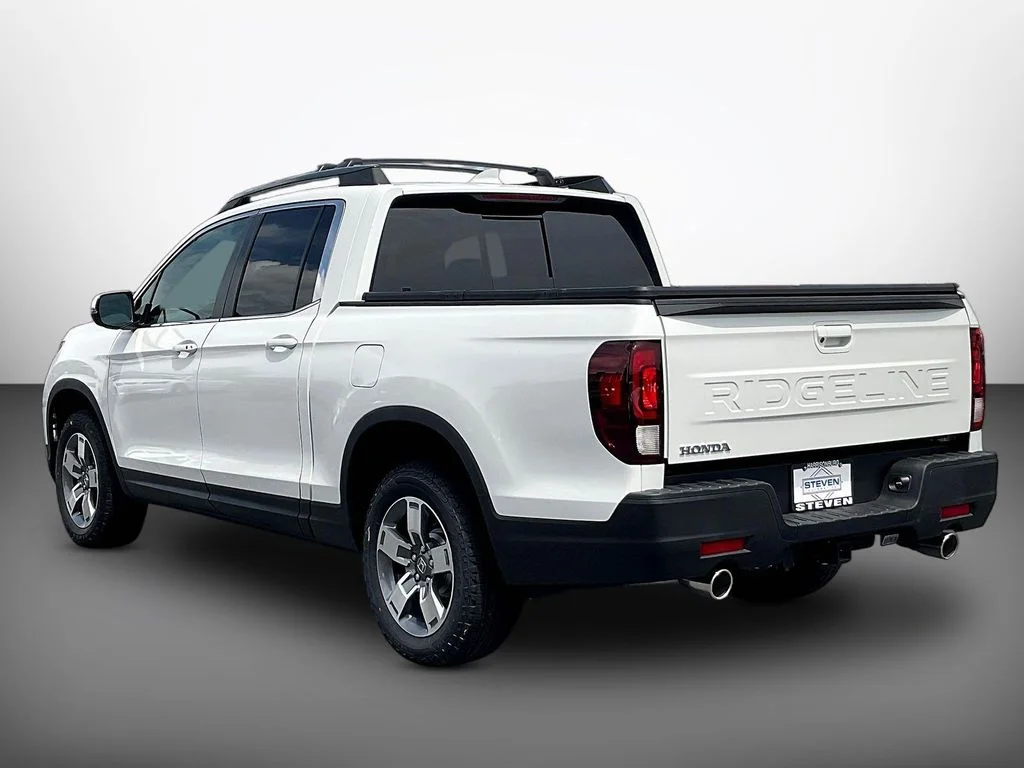 New 2026 Platinum White Pearl Honda RTL image 4