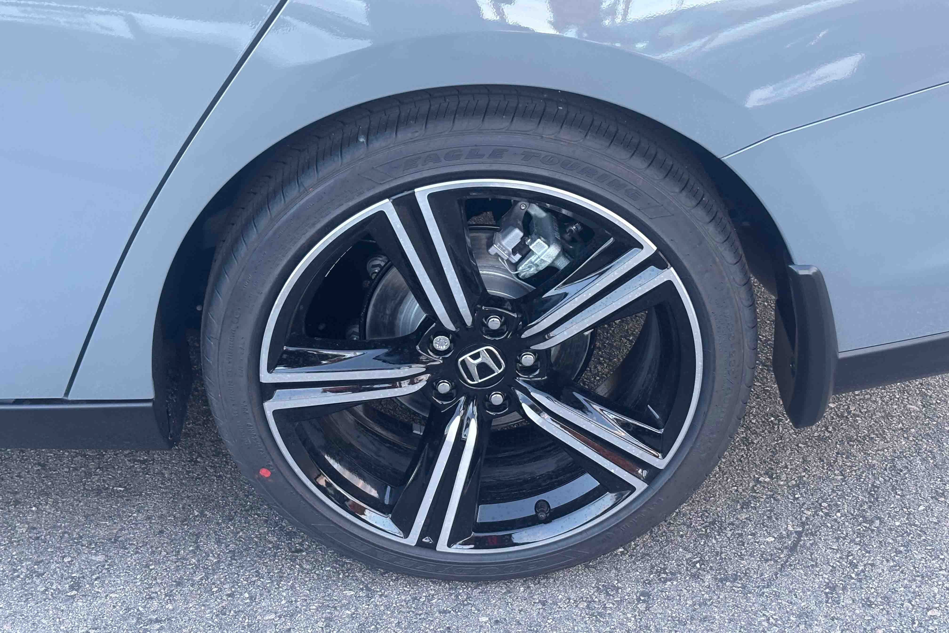 New 2026 Urban Gray Pearl Honda SE image 11