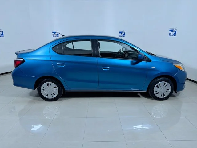 Used 2024 Sapphire Blue Metallic Mitsubishi ES image 9