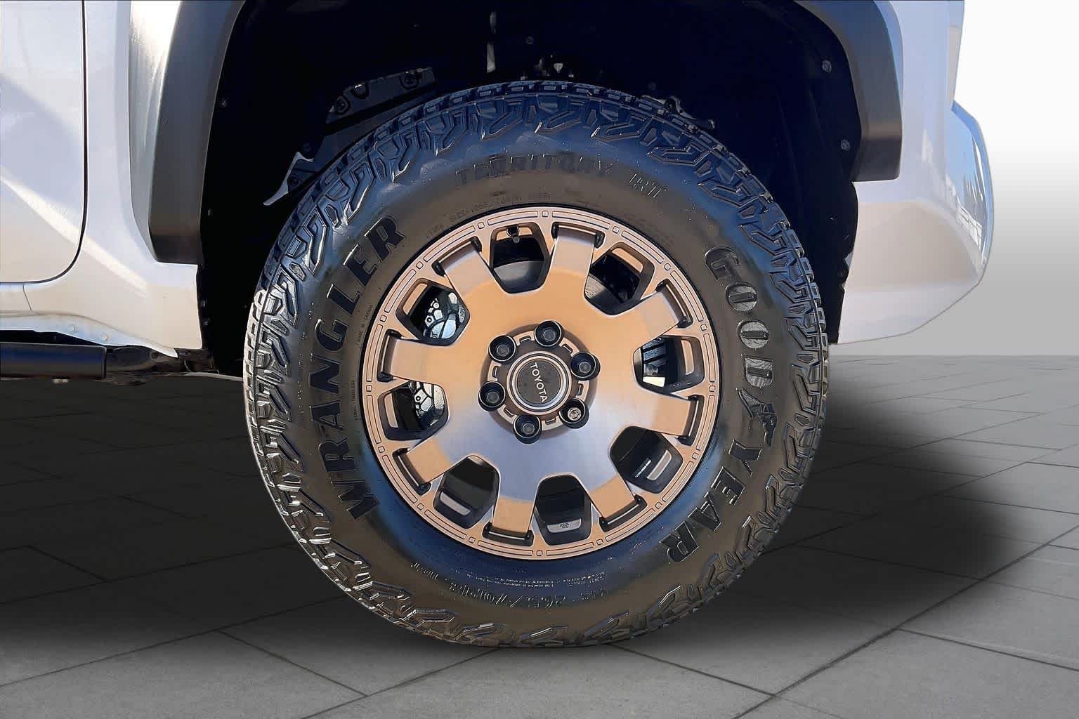 New 2026 Ice Cap Toyota Trailhunter Hybrid image 12