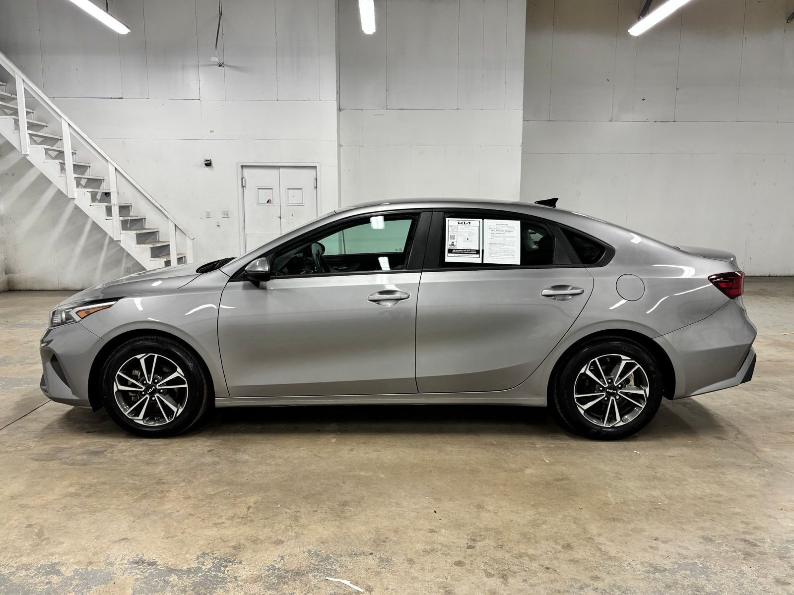 Used 2023 Gray Kia LXS image 4