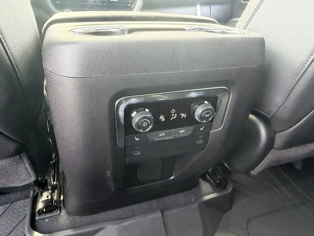 New 2026 Polar White Tricoat Chevrolet High Country image 12