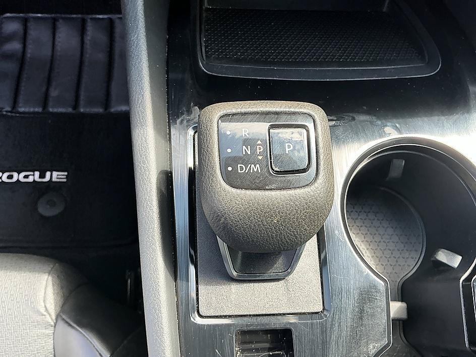 Certified Used 2023 Gun Metallic Nissan SV image 19