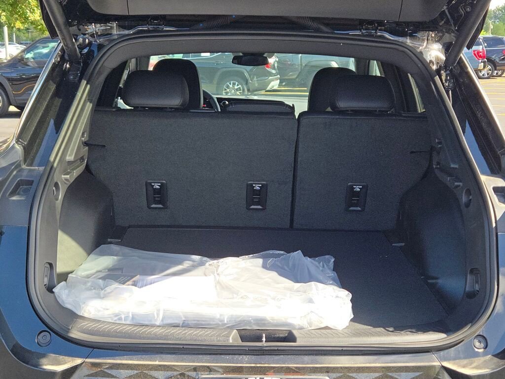 2025 Chevrolet Equinox EV RS - Photo 16