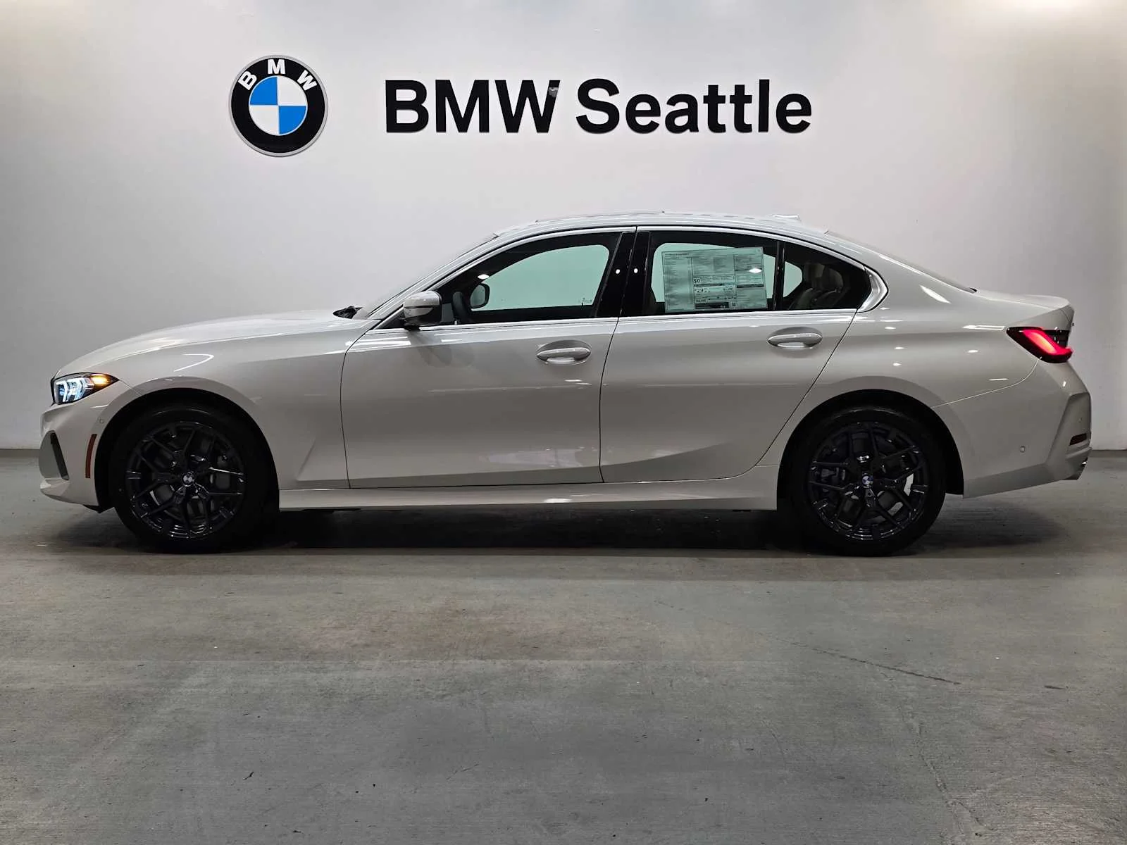 New 2026 Alpine White BMW NA xDrive image 3